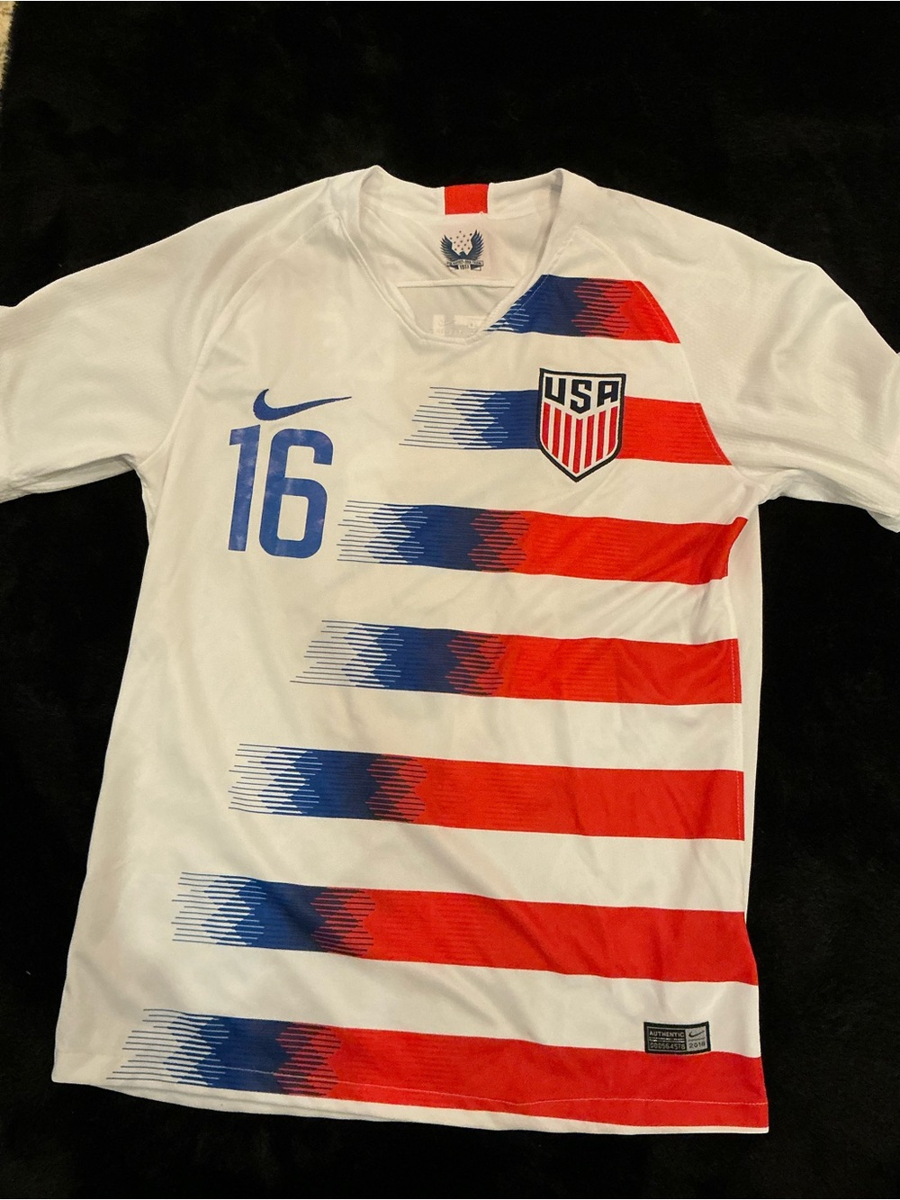 Nike USMNT Men's Soccer Home Jersey #16 Lavelle Size 8